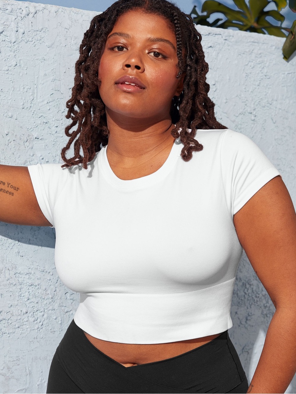 Aerie OFFLINE White Sidewalk Crop Workout Top | Size M